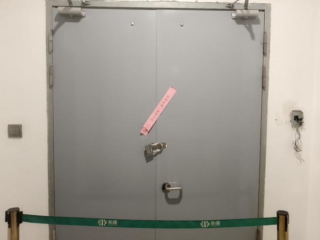 法提款客服电话关机公司楼层货梯通道已被封CQ9电子平台迷失的永坤黄金：投资者无